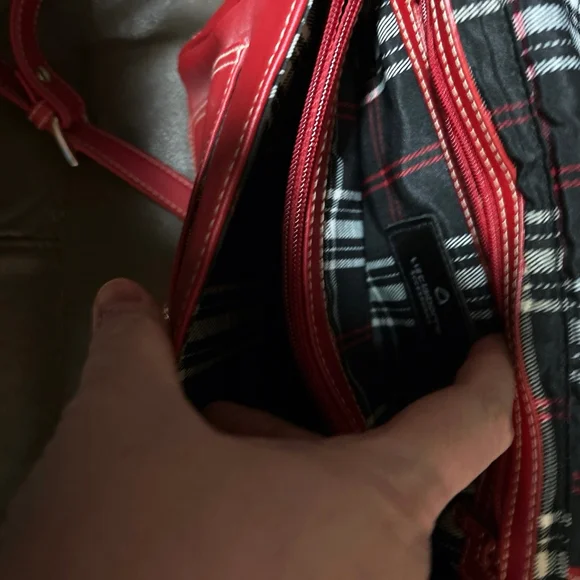 Liz Claiborne Red Leather Crossbody Bag Women's - Picture 5 of 8